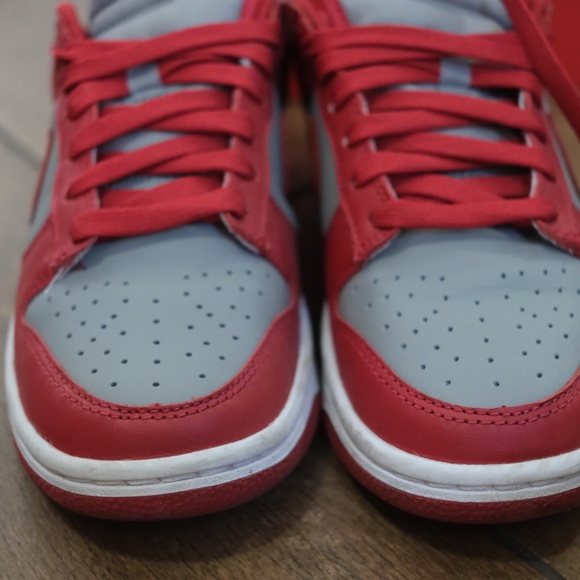 Nike Dunk Low Retro UNLV (2021) - Picture 5 of 9